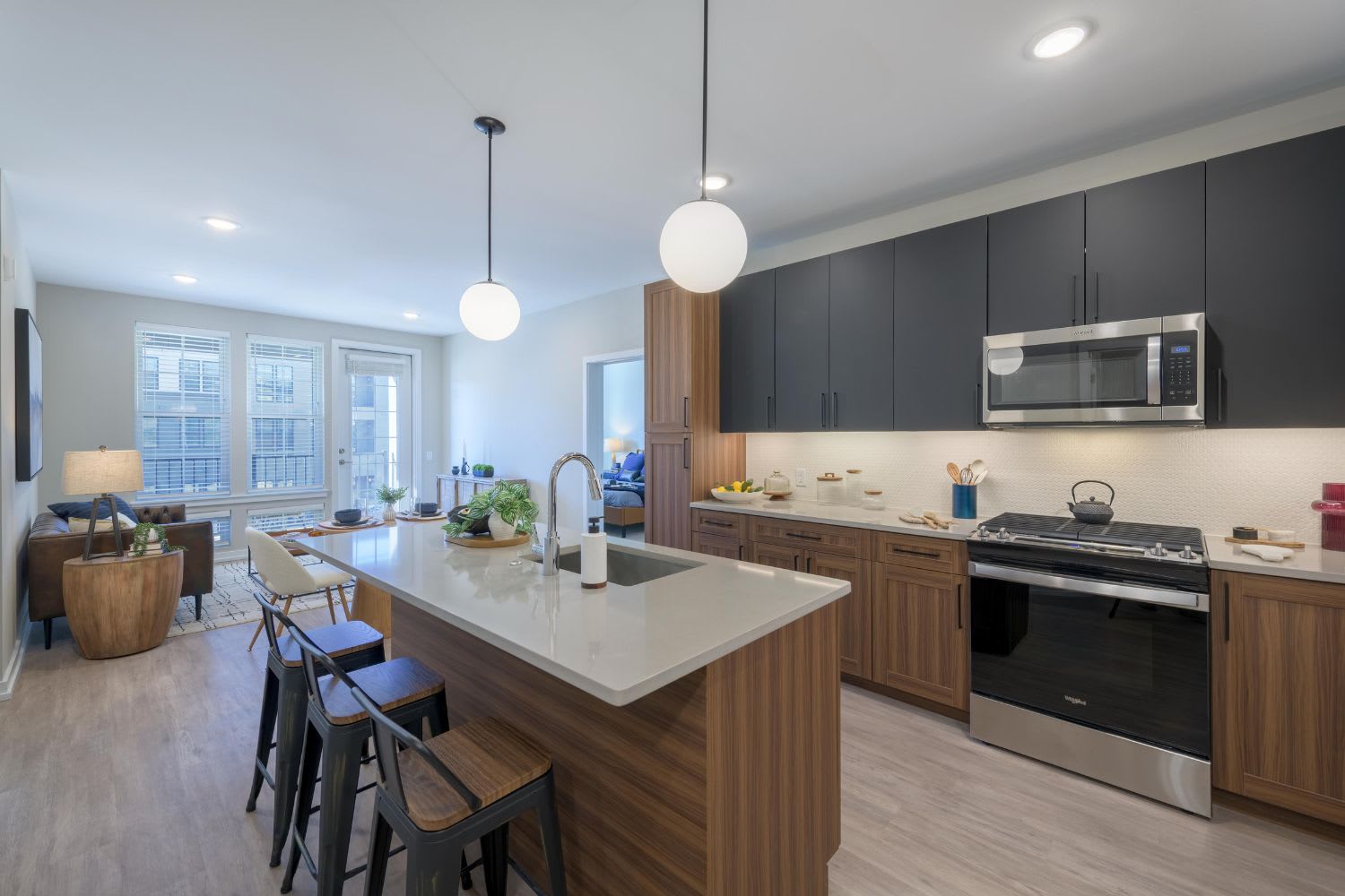 333 North Broad – photo 2