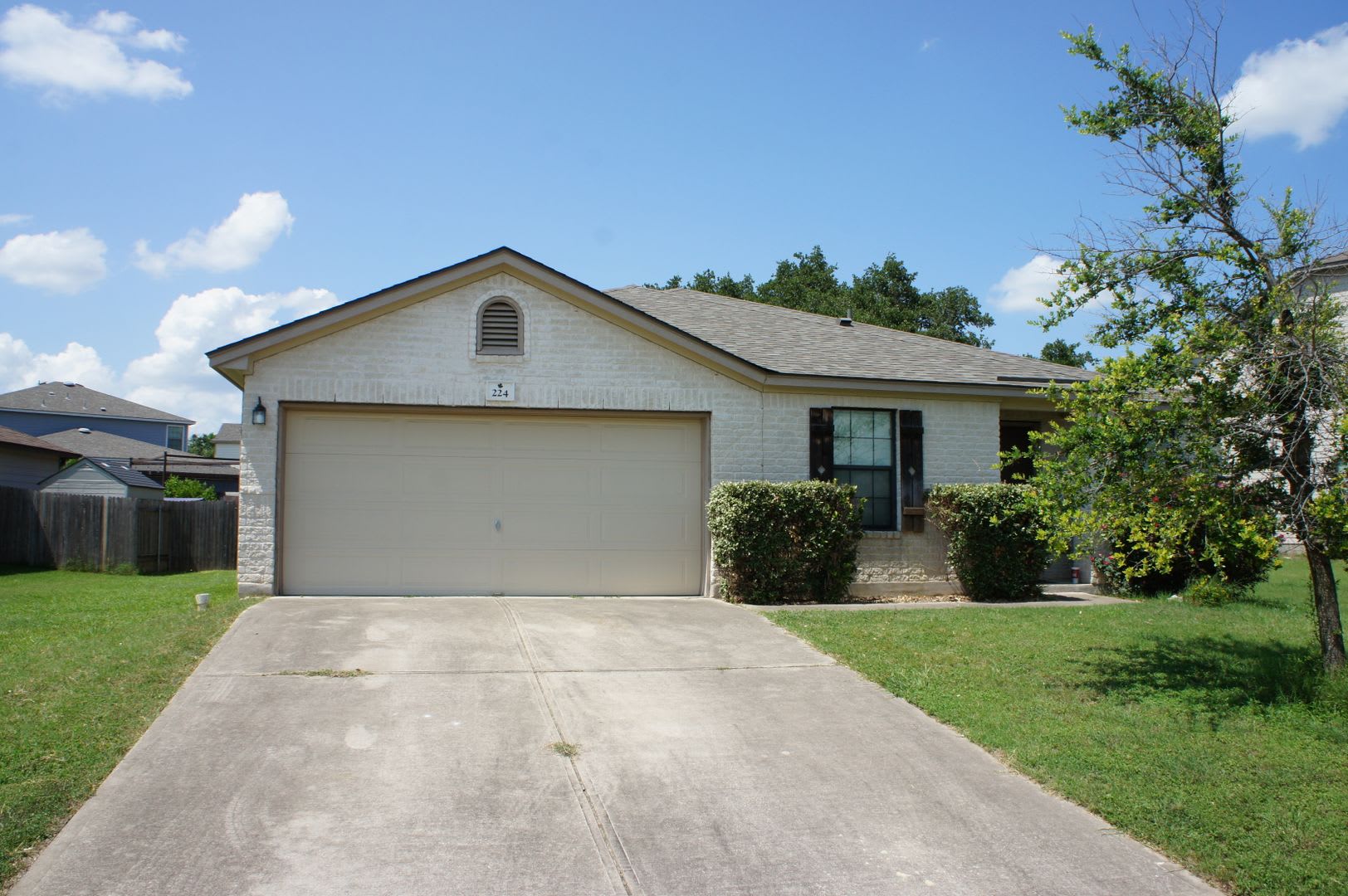 3 Bedroom 2 Bathroom Georgetown Home – photo 2