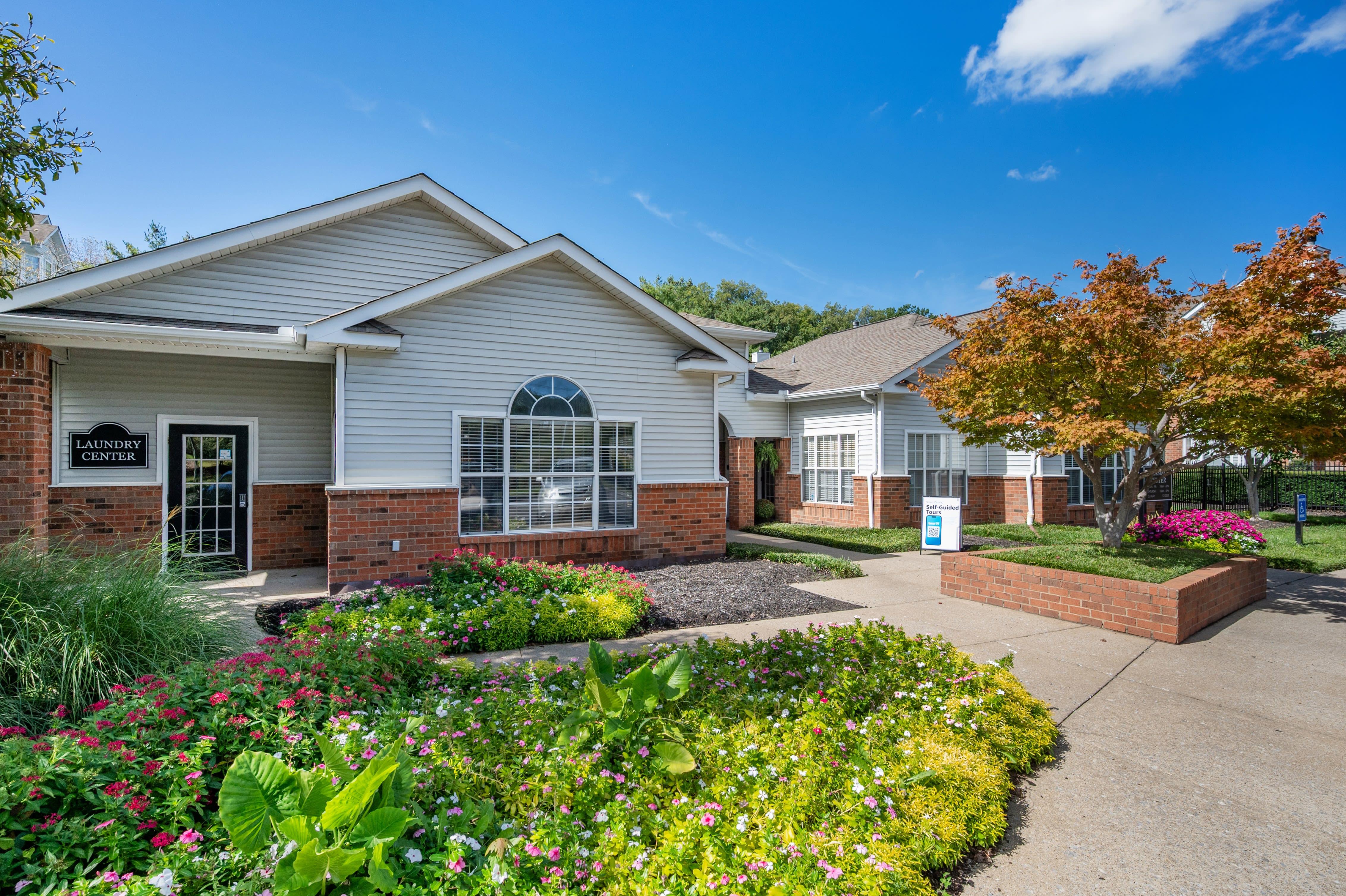 Waterford Landing Apartments – photo 3