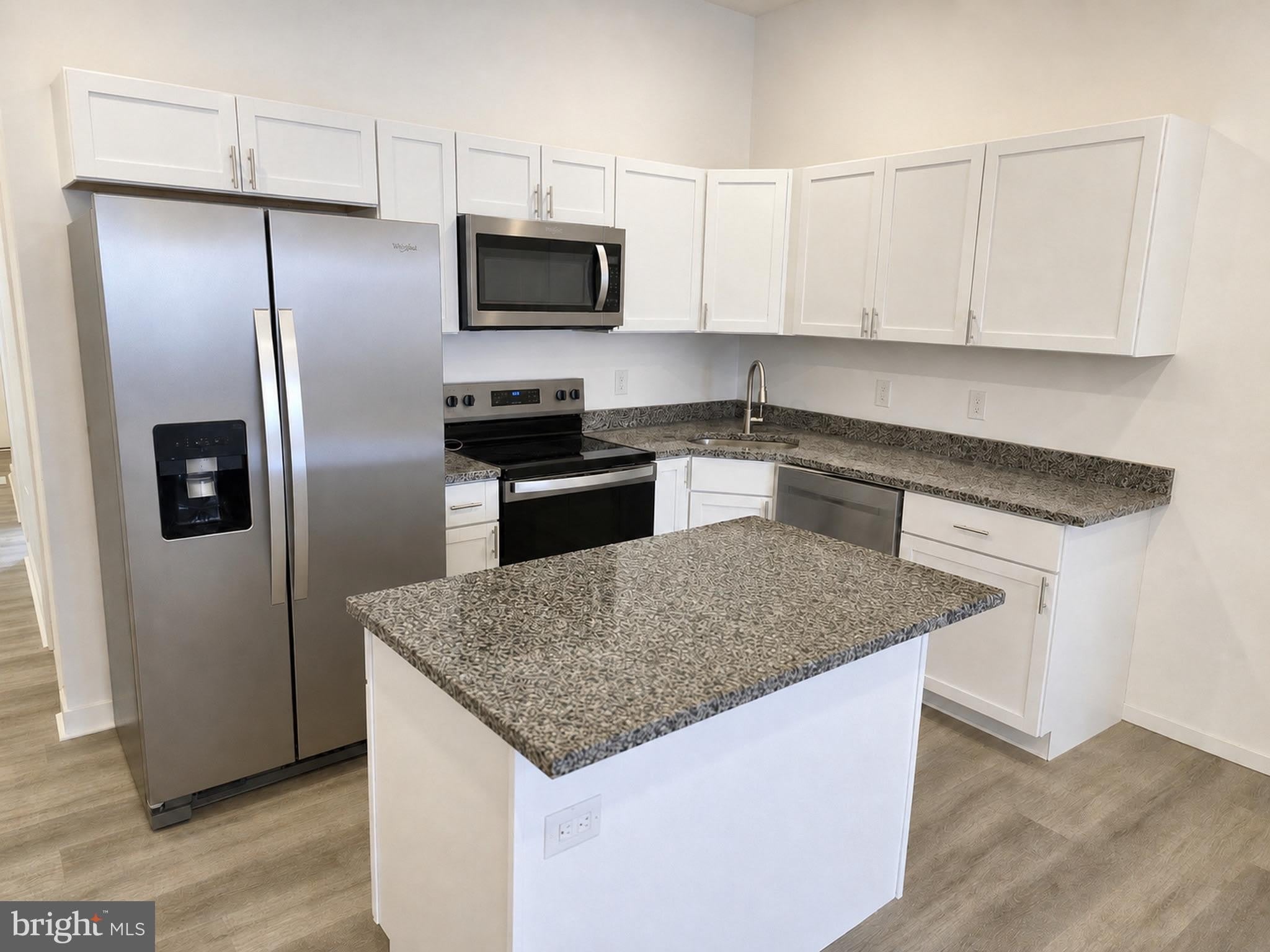 4031 PARK HEIGHTS Avenue – photo 1