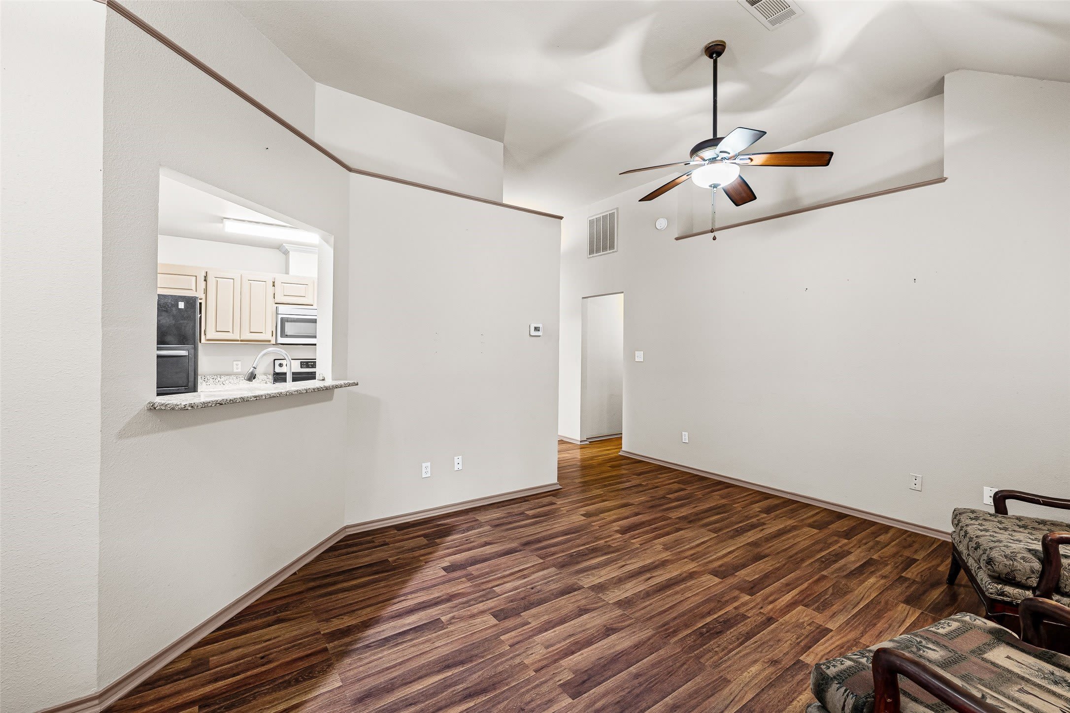 1517 Hayloft Lane – photo 5
