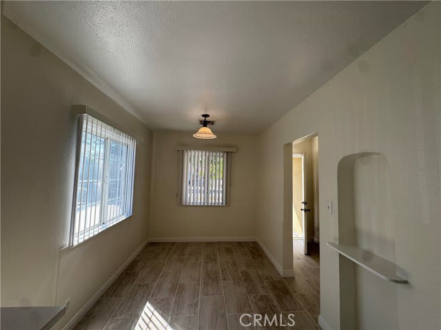 1130 Spazier Avenue – photo 5