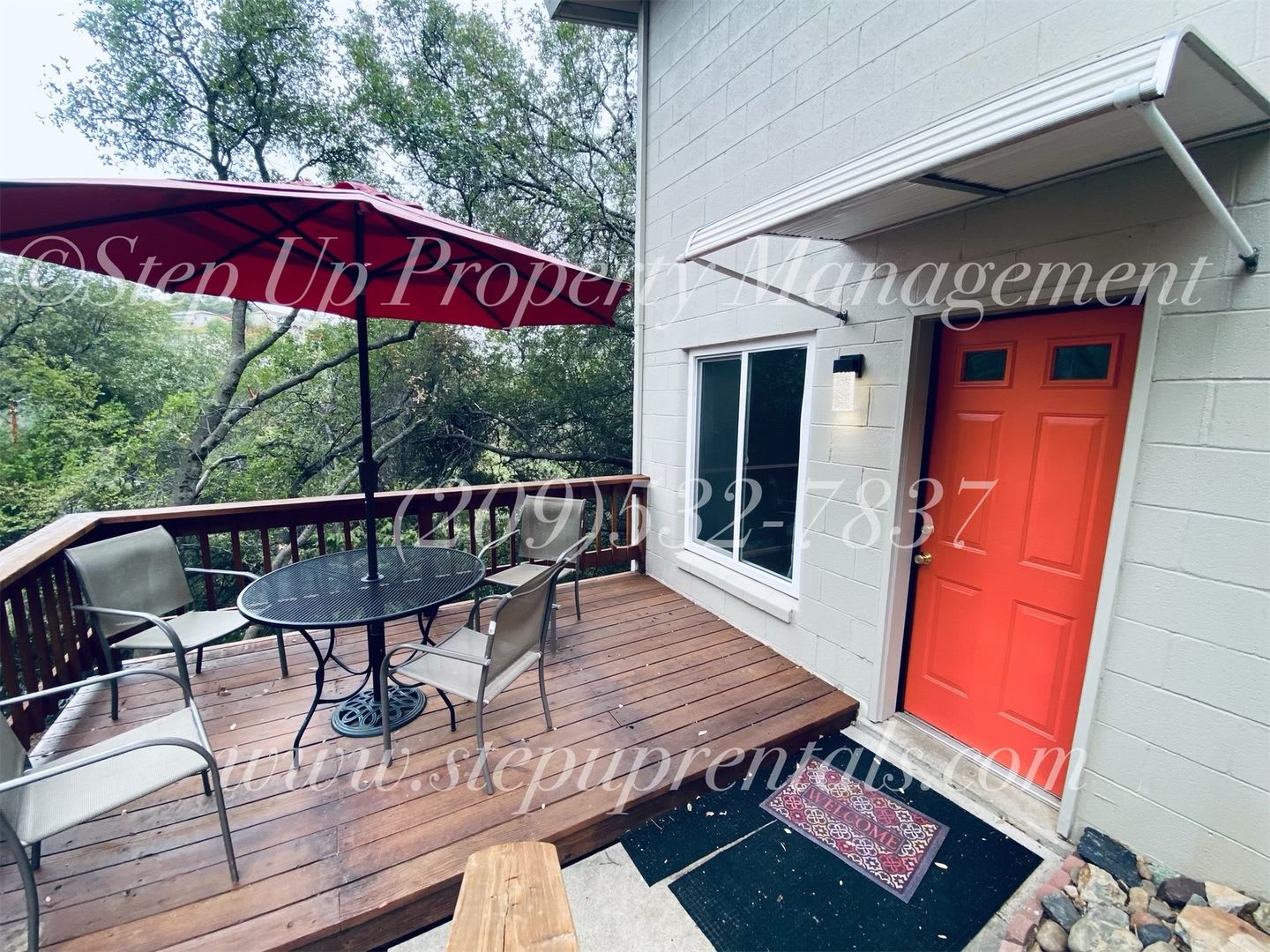 Private and Spacious Studio Near Downtown Sonora – photo 1