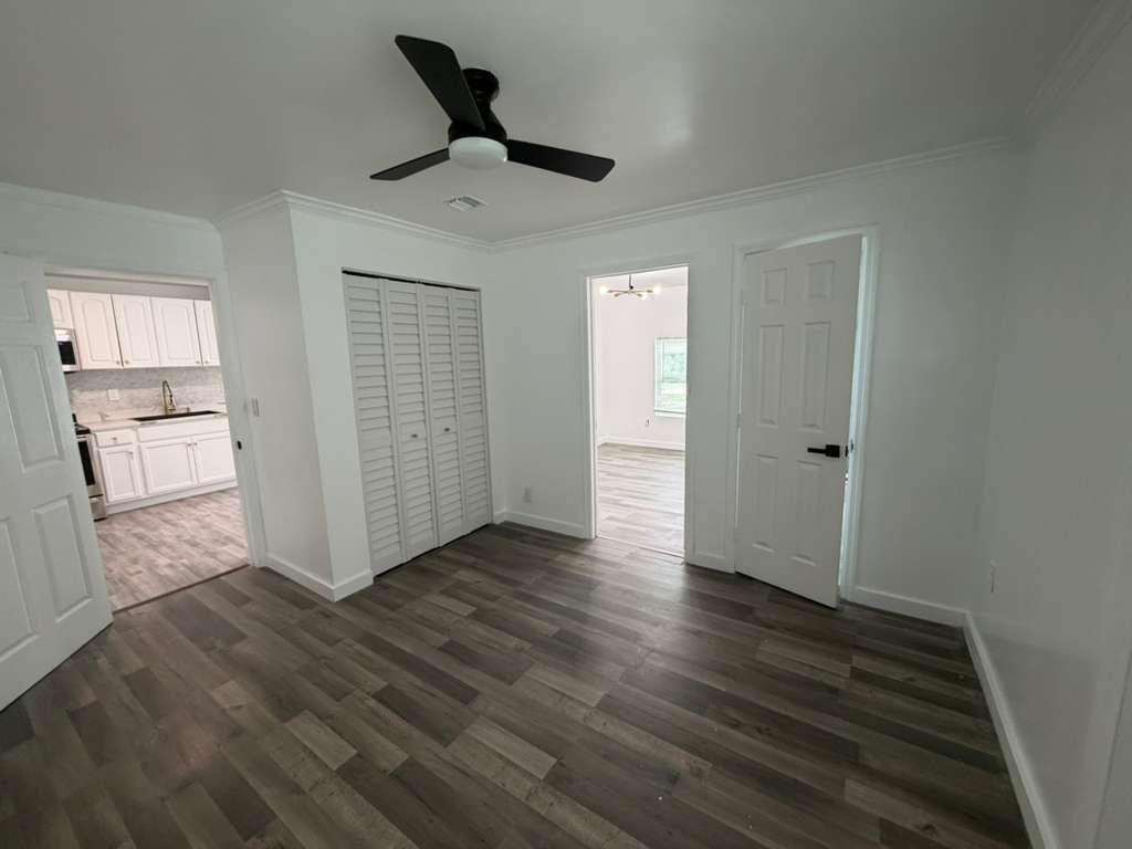 2620 Northeast 7th Avenue – photo 2