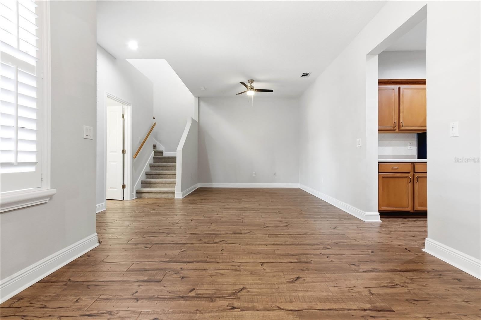 14606 BOURNEMOUTH Road – photo 3