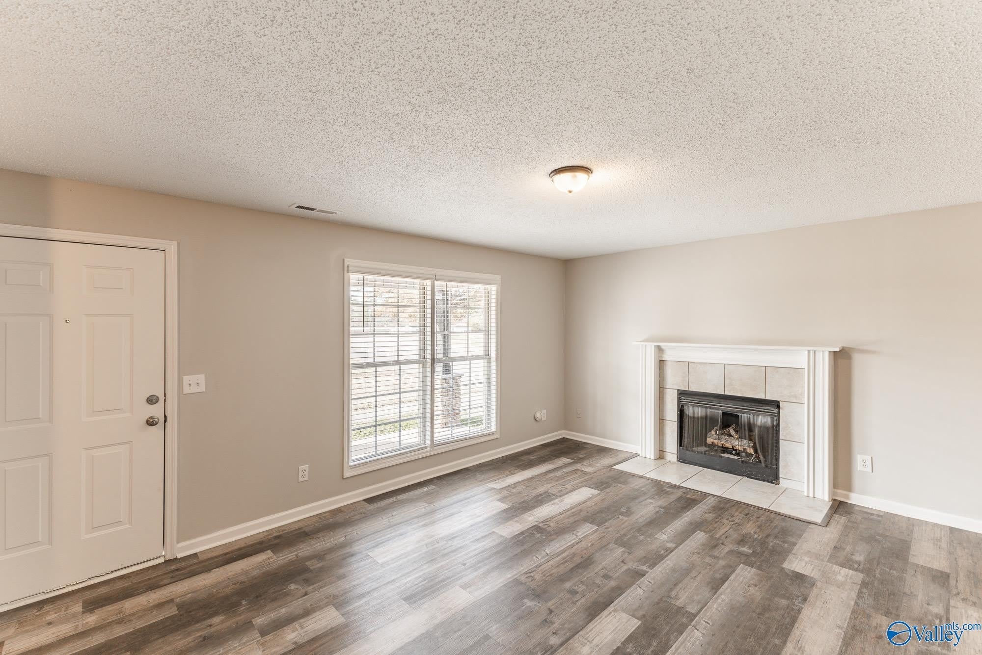 6975 Wall Triana Hwy – photo 2