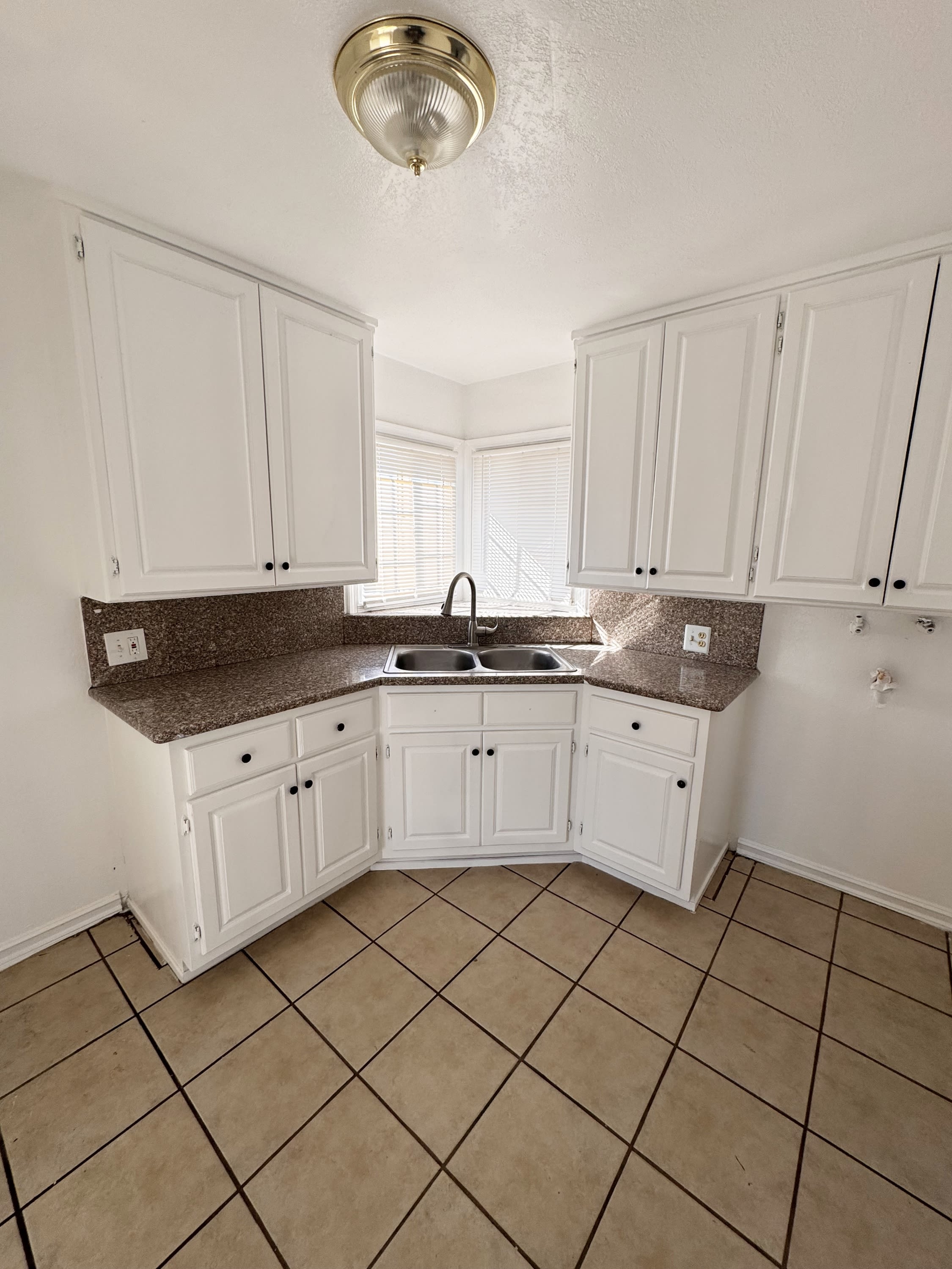 6323 Flora AveUnit D – photo 2