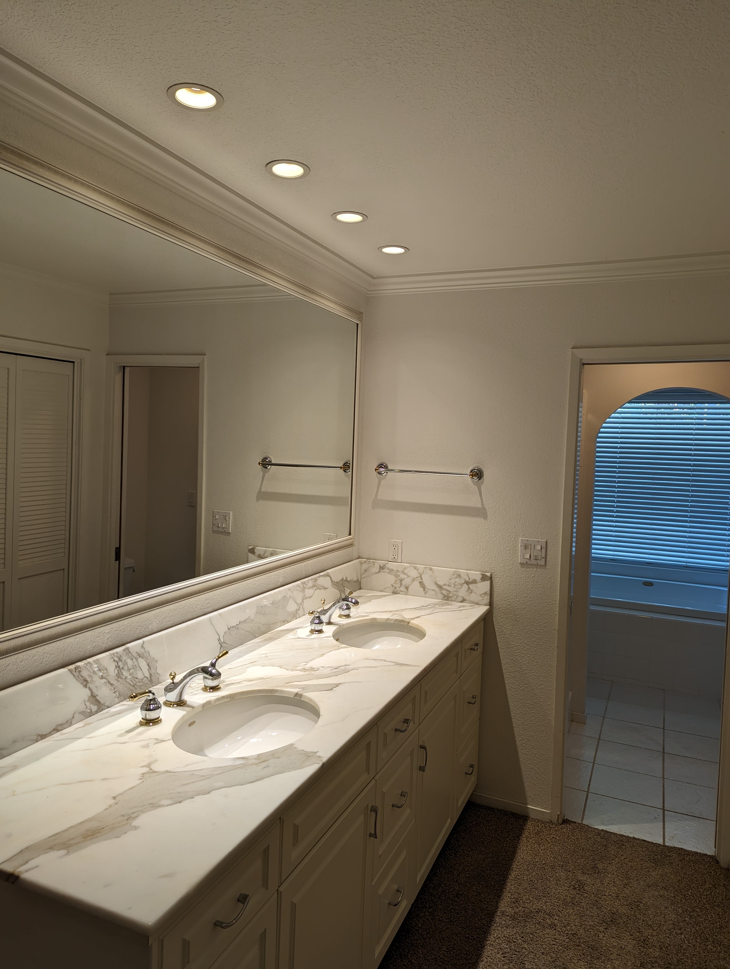 5167 North Pleasant Avenue – photo 2