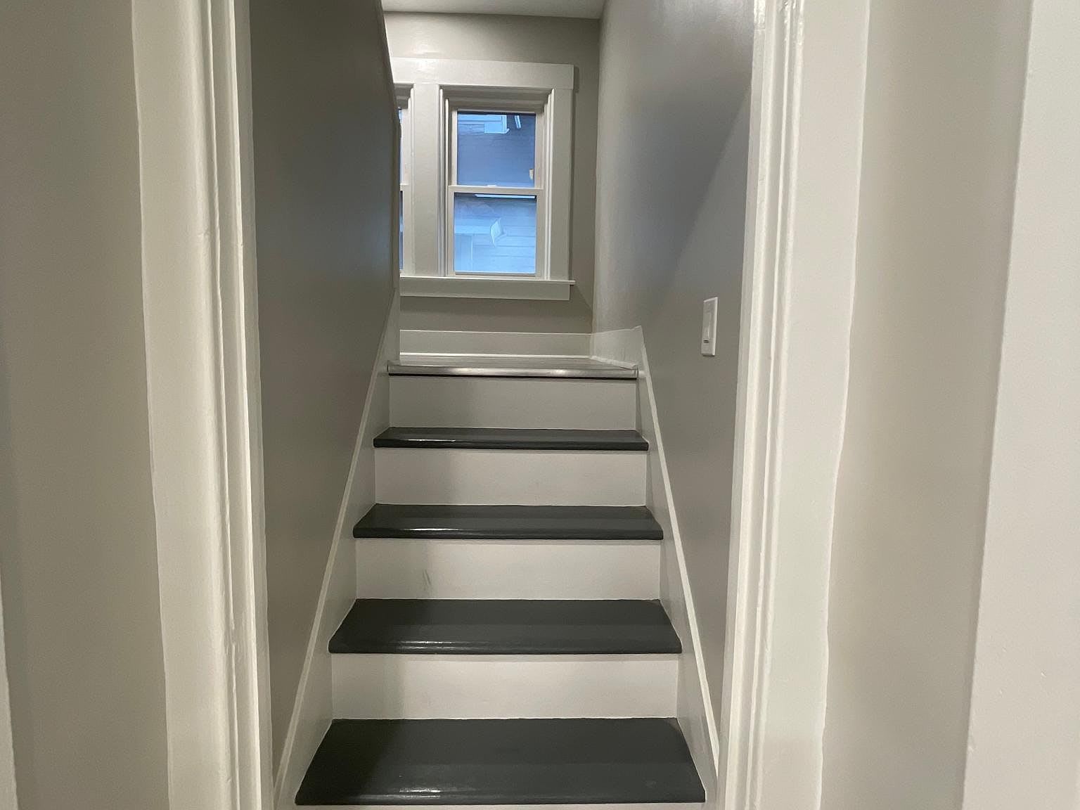 1425 State St – photo 3