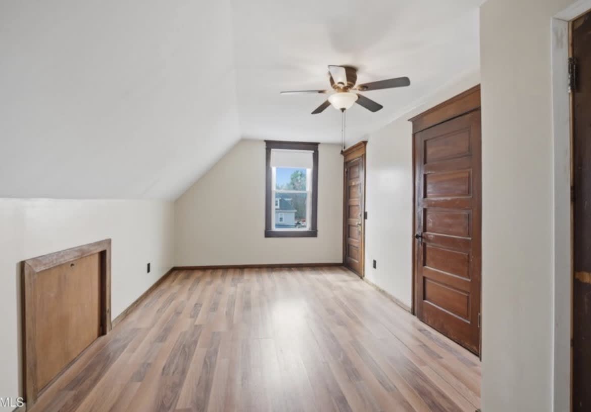 288 Morton Ave – photo 2