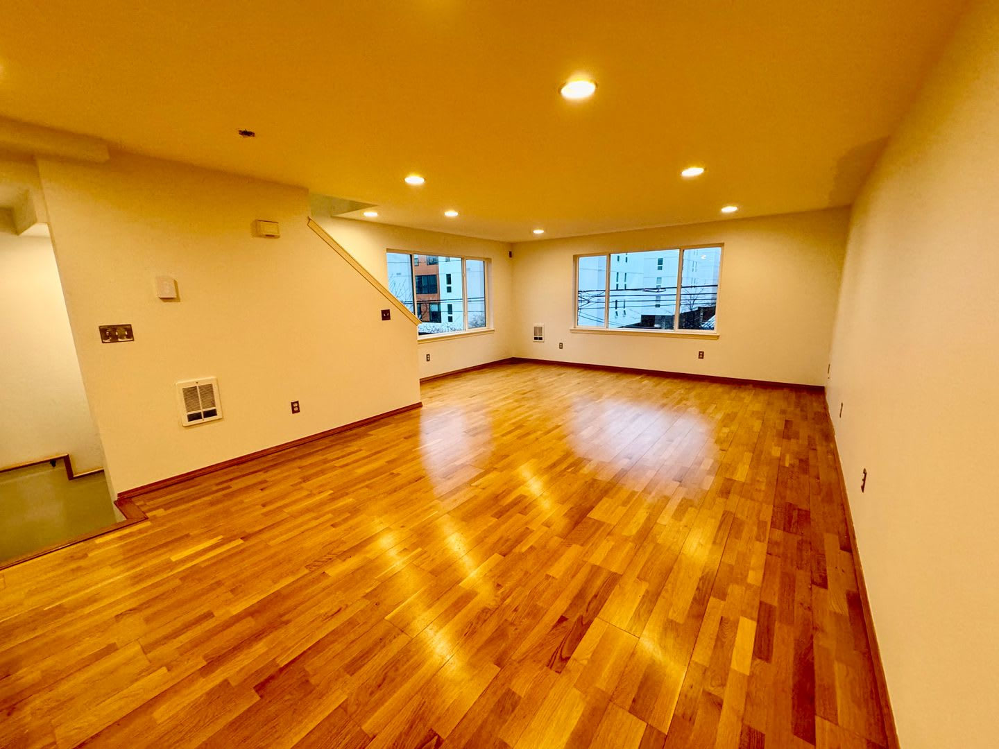 3-Bedroom Townhome in Seattle’s Central District – photo 2