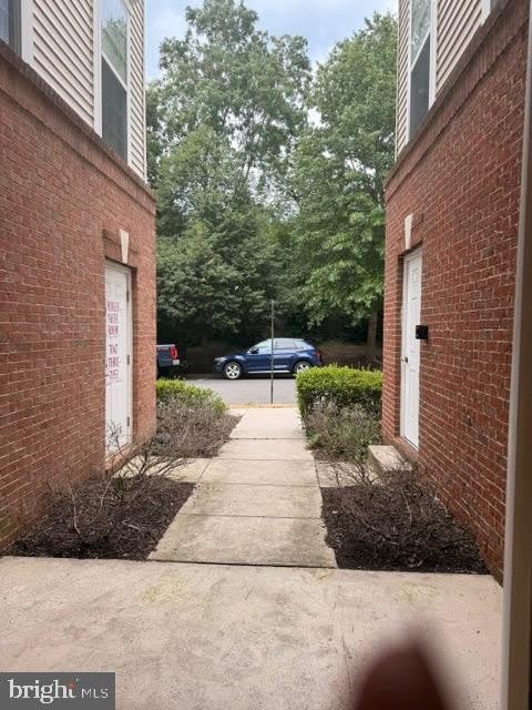 7047 HUNTLEY RUN Place – photo 3