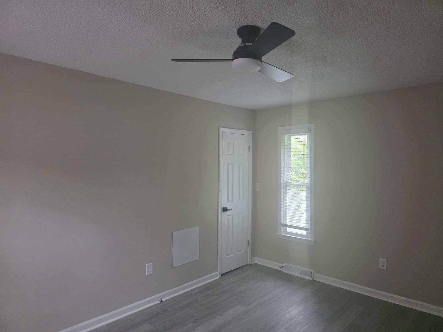 NEWLY UPDATED HOME! – photo 5