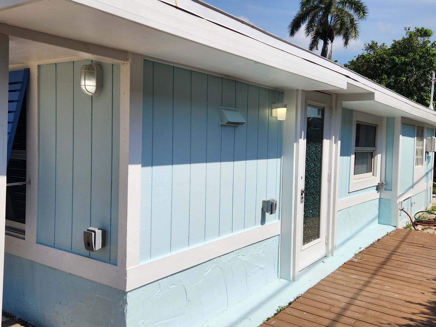 Coastal Charm Awaits In Bonita Springs Recently Reduced – photo 2