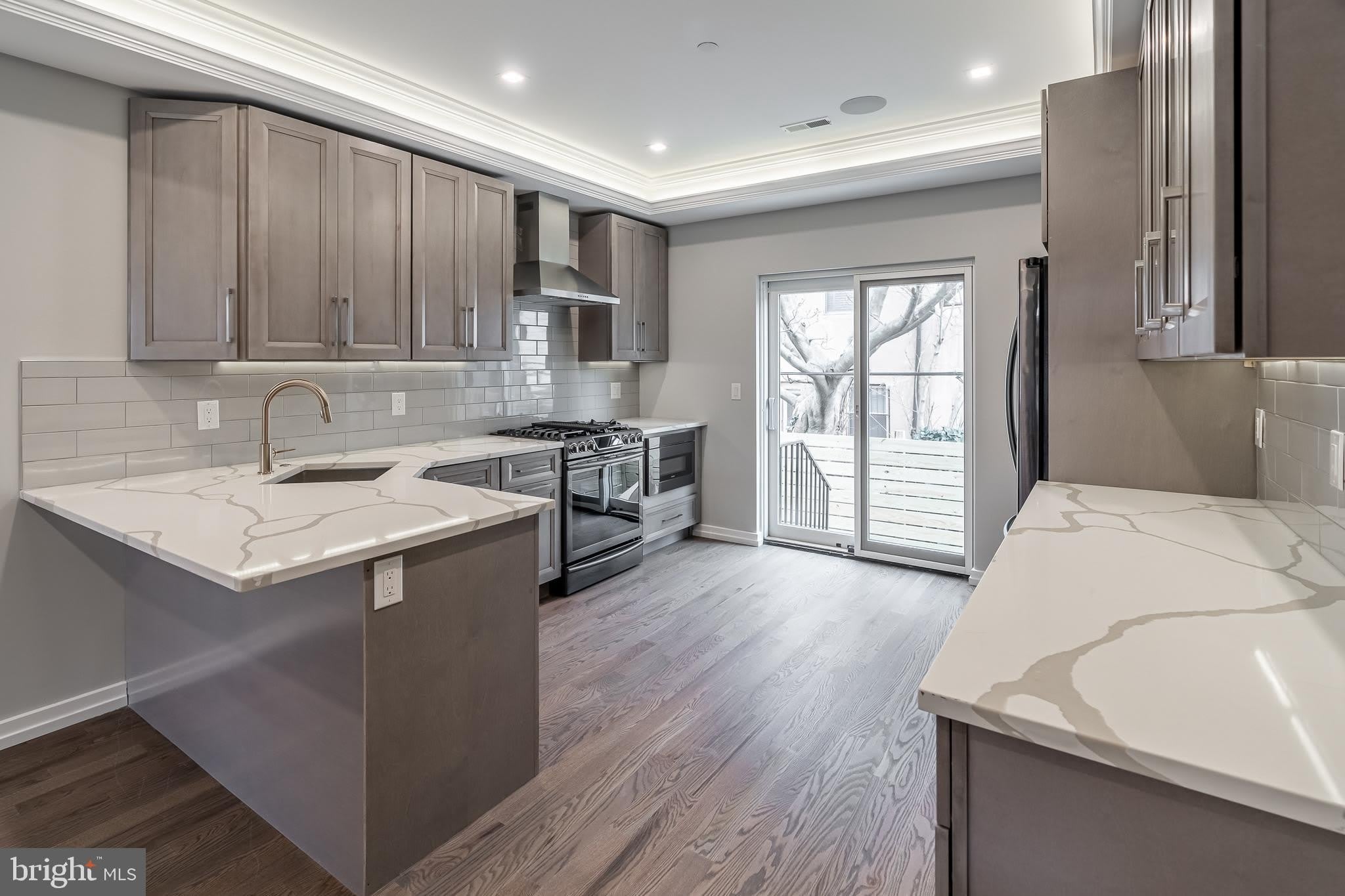 2233 Kimball Street – photo 2
