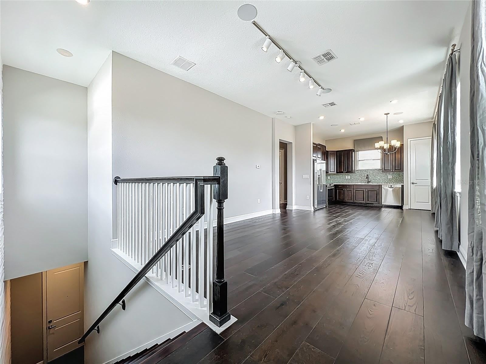 13450 Gabor Avenue – photo 5