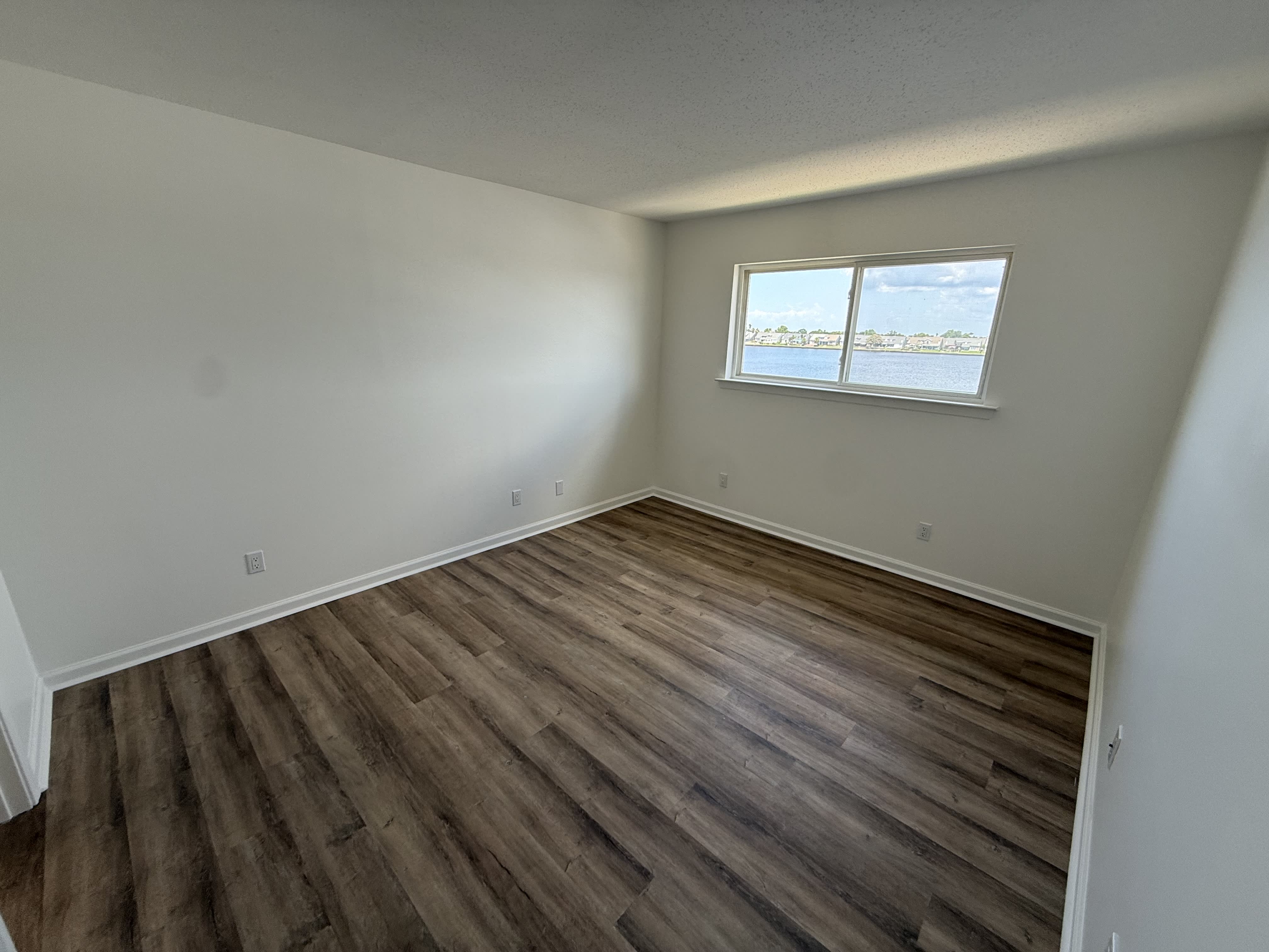 1244 Harbor Dr – photo 4