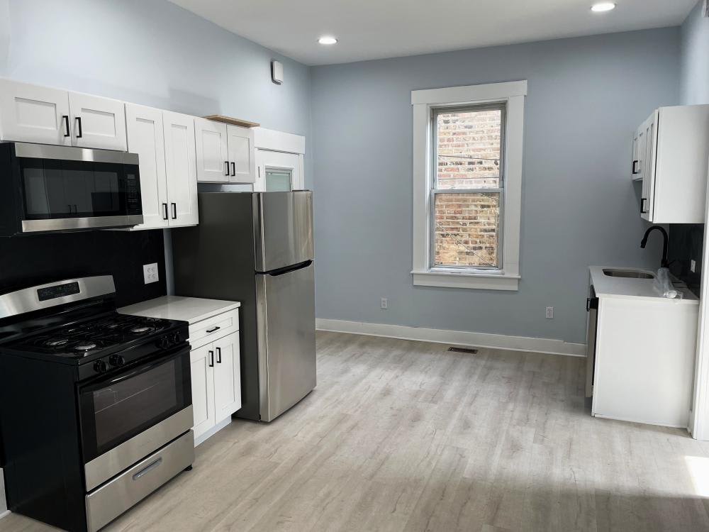 914 North California Avenue – photo 2