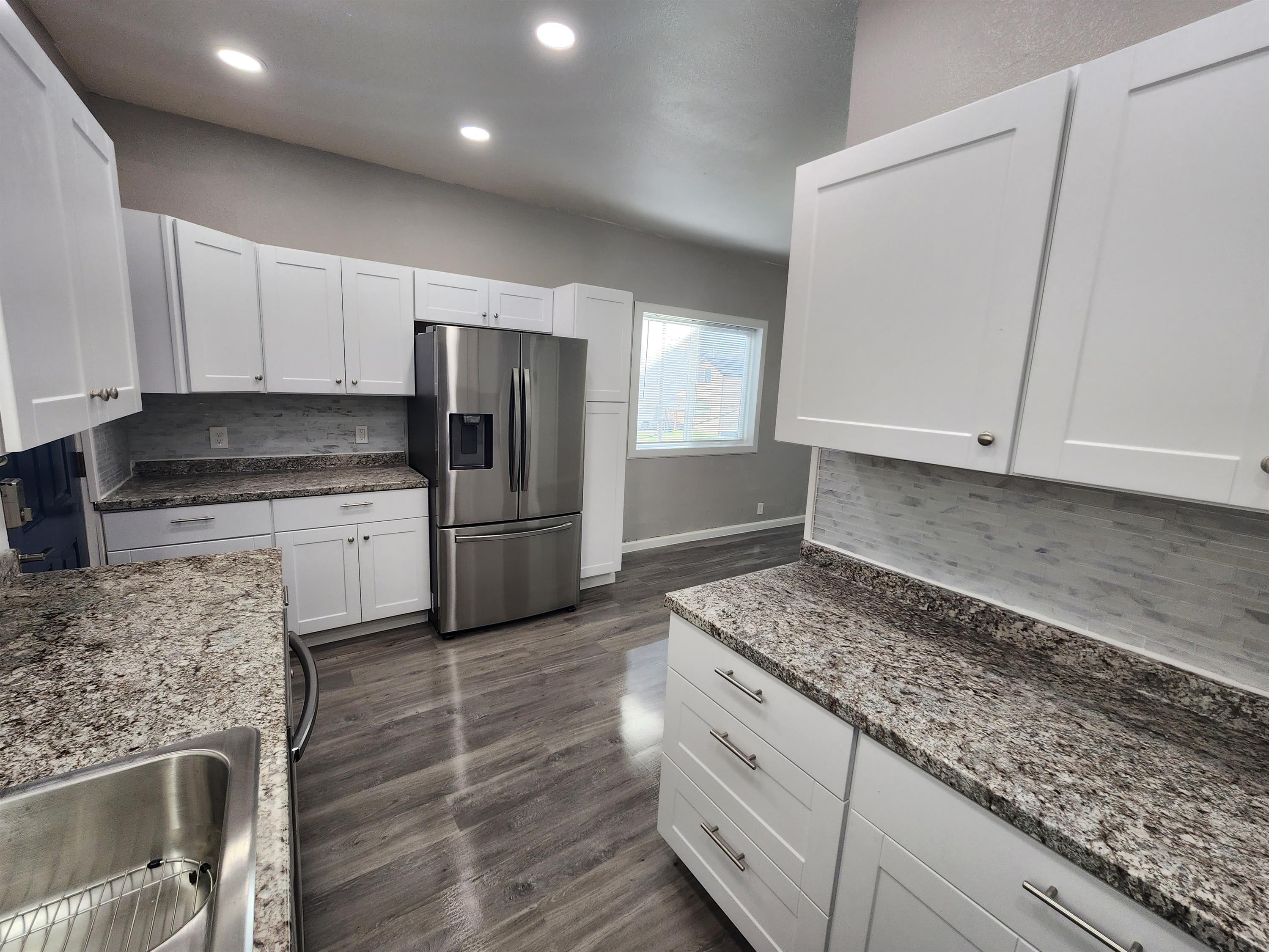 1113 East 1st Street – photo 4