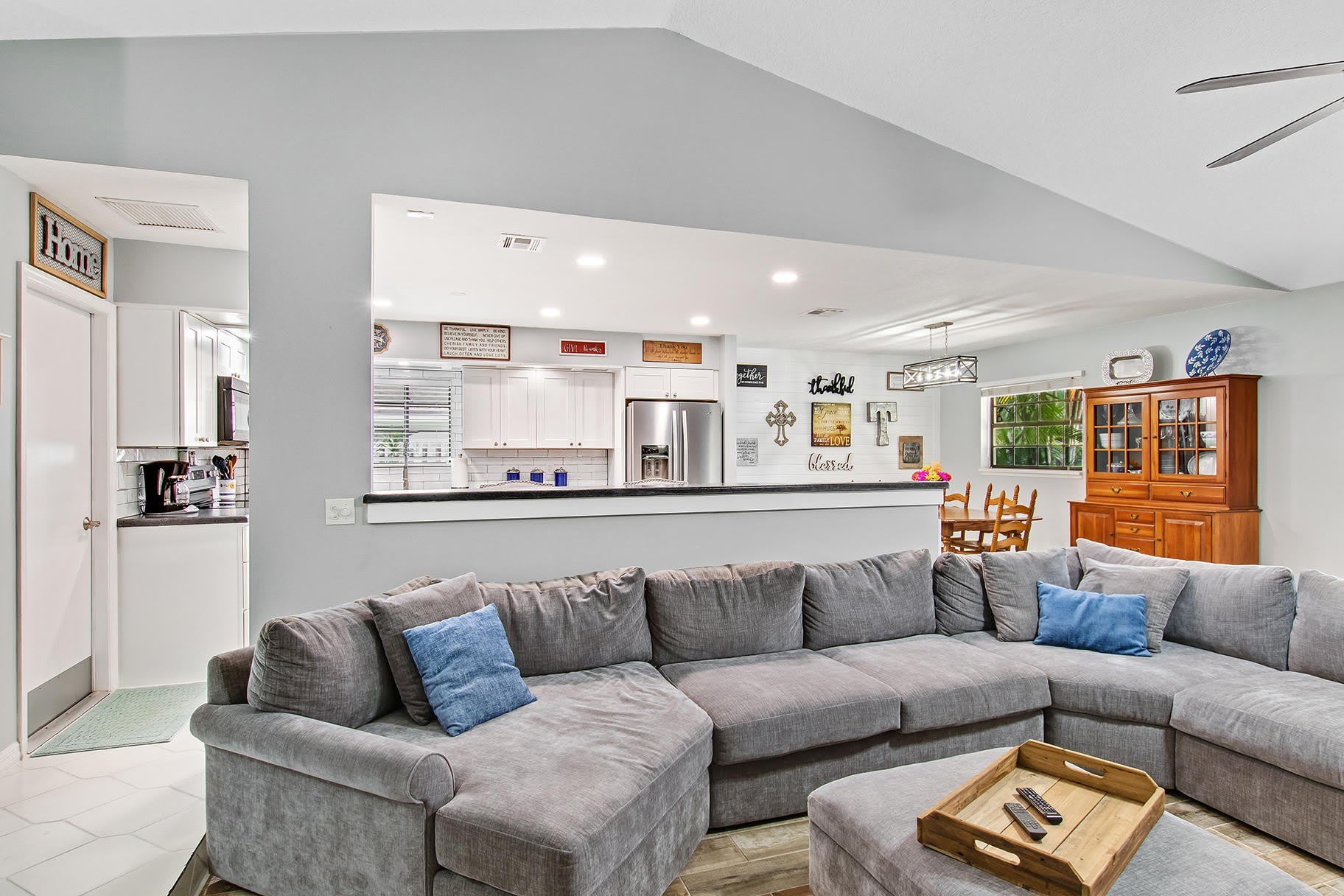912 Blueberry Drive – photo 3