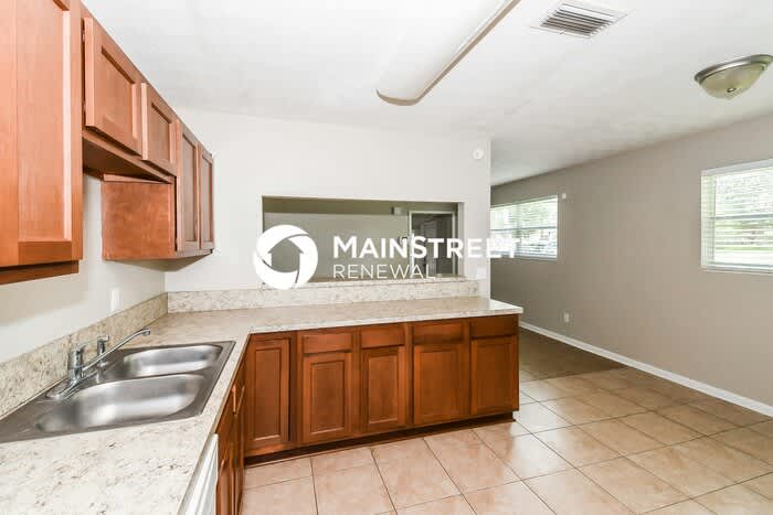 6505 Parvin Drive – photo 4