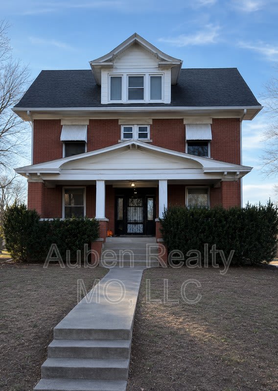 726 N River Blvd – photo 1
