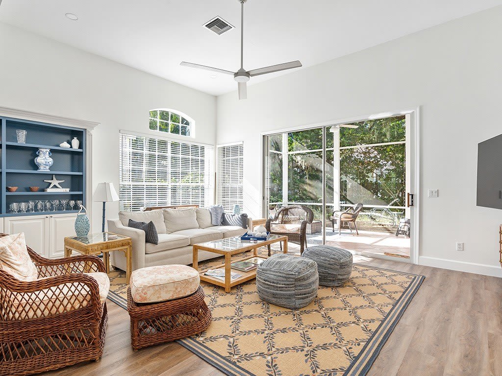 8829 Lakeside Circle – photo 5