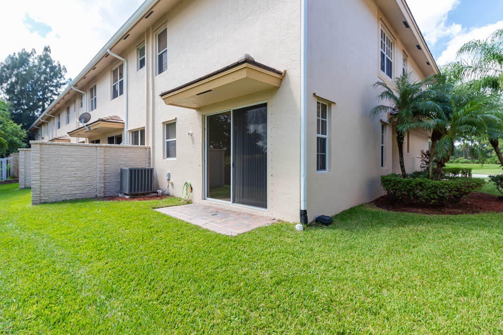 356 SE Bloxham Way – photo 5