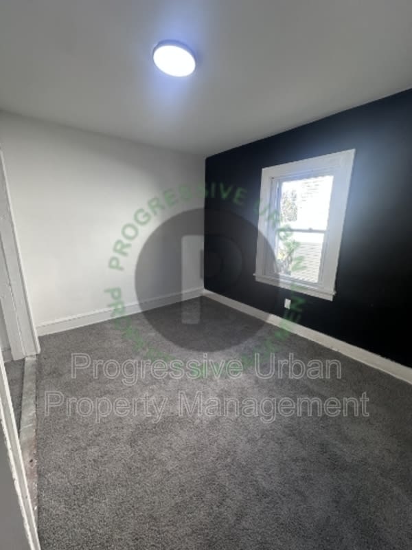 4126 East 143rd Street – photo 3