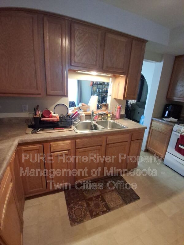 894 21St Ave Se – photo 5
