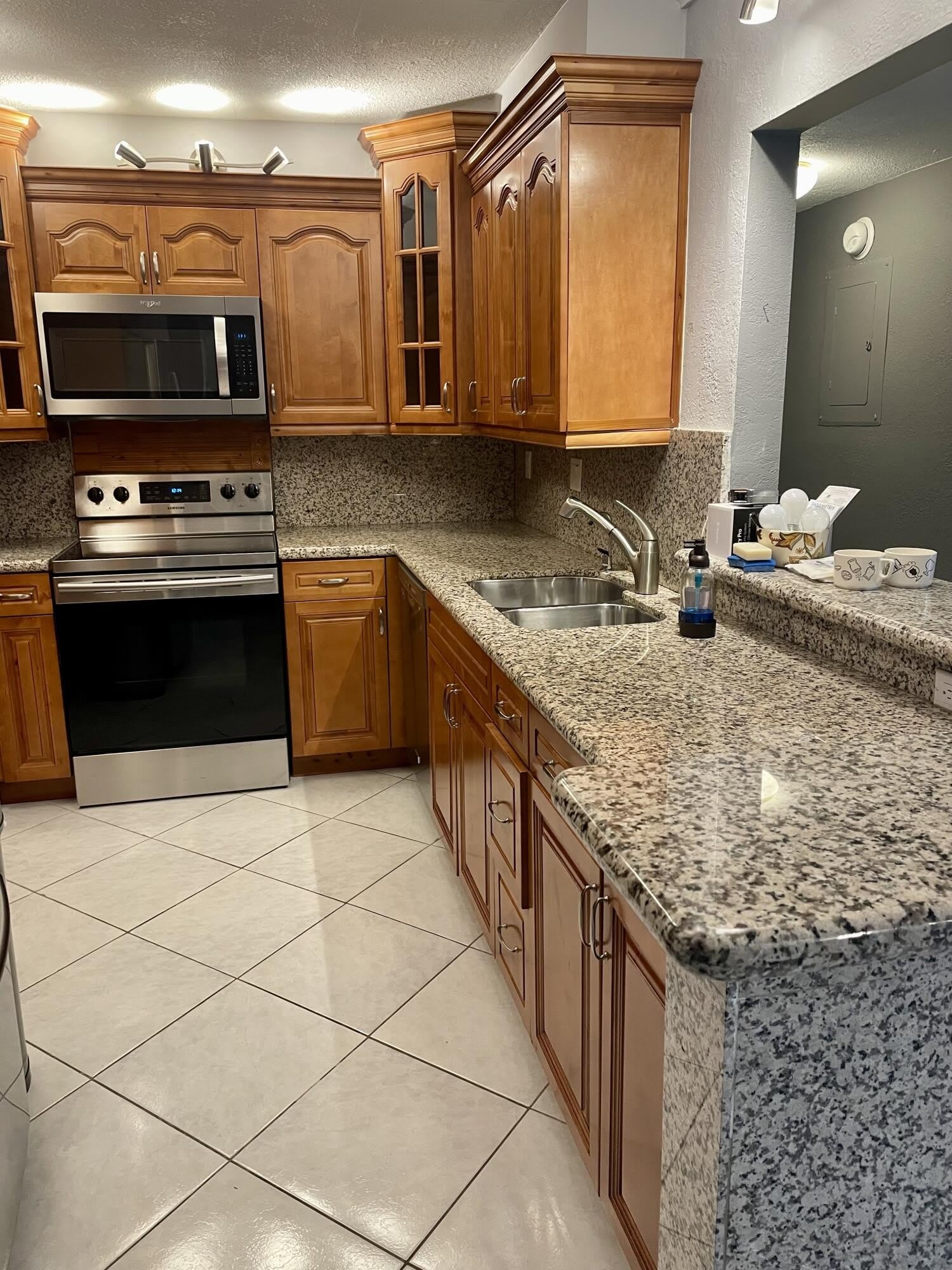 740 S Federal Highway – photo 4