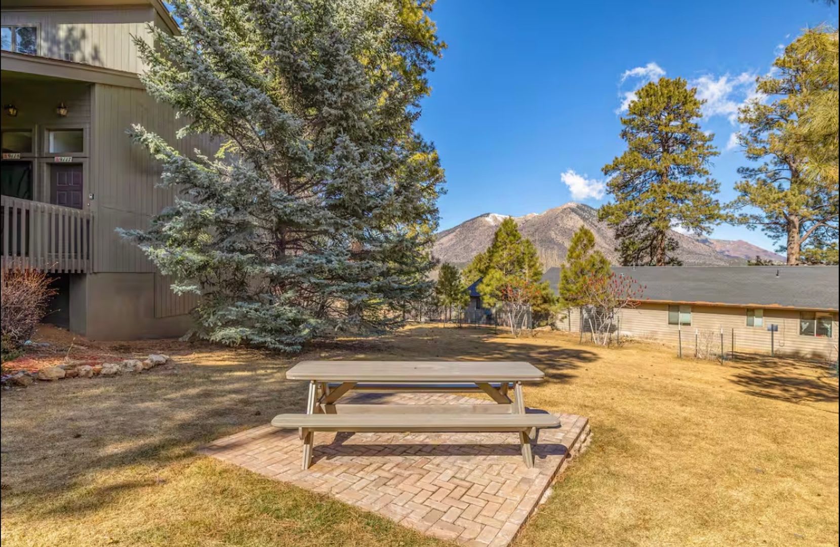 Charming 1-Bedroom Condo in Oakmont Country Club – photo 4
