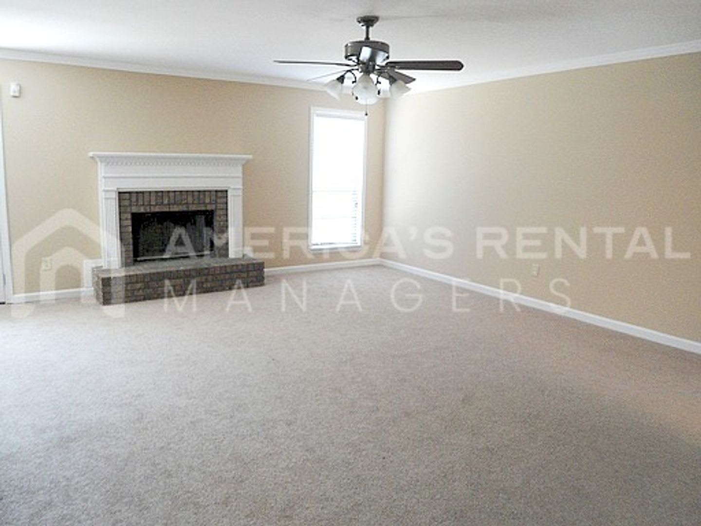 Wonderful End Unit Town Home in Gardendale, AL. DEPOSIT PENDING! – photo 4