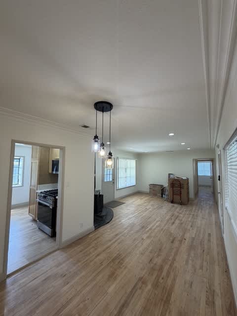 5418 Crebs Avenue – photo 3