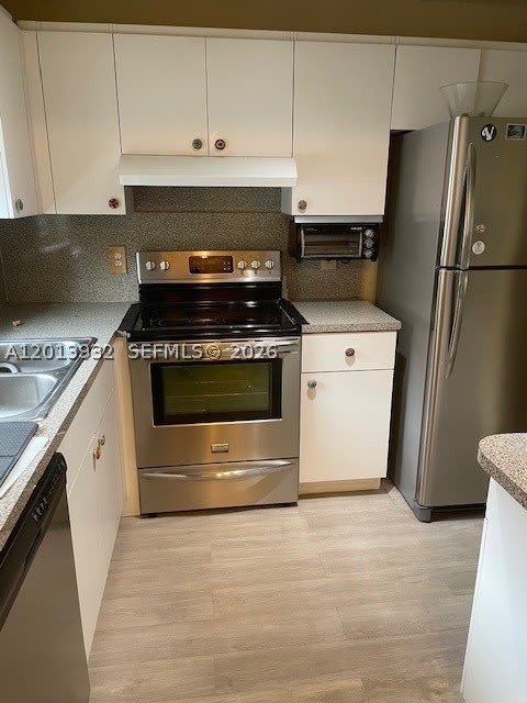 807 W Oakland Park Blvd – photo 2