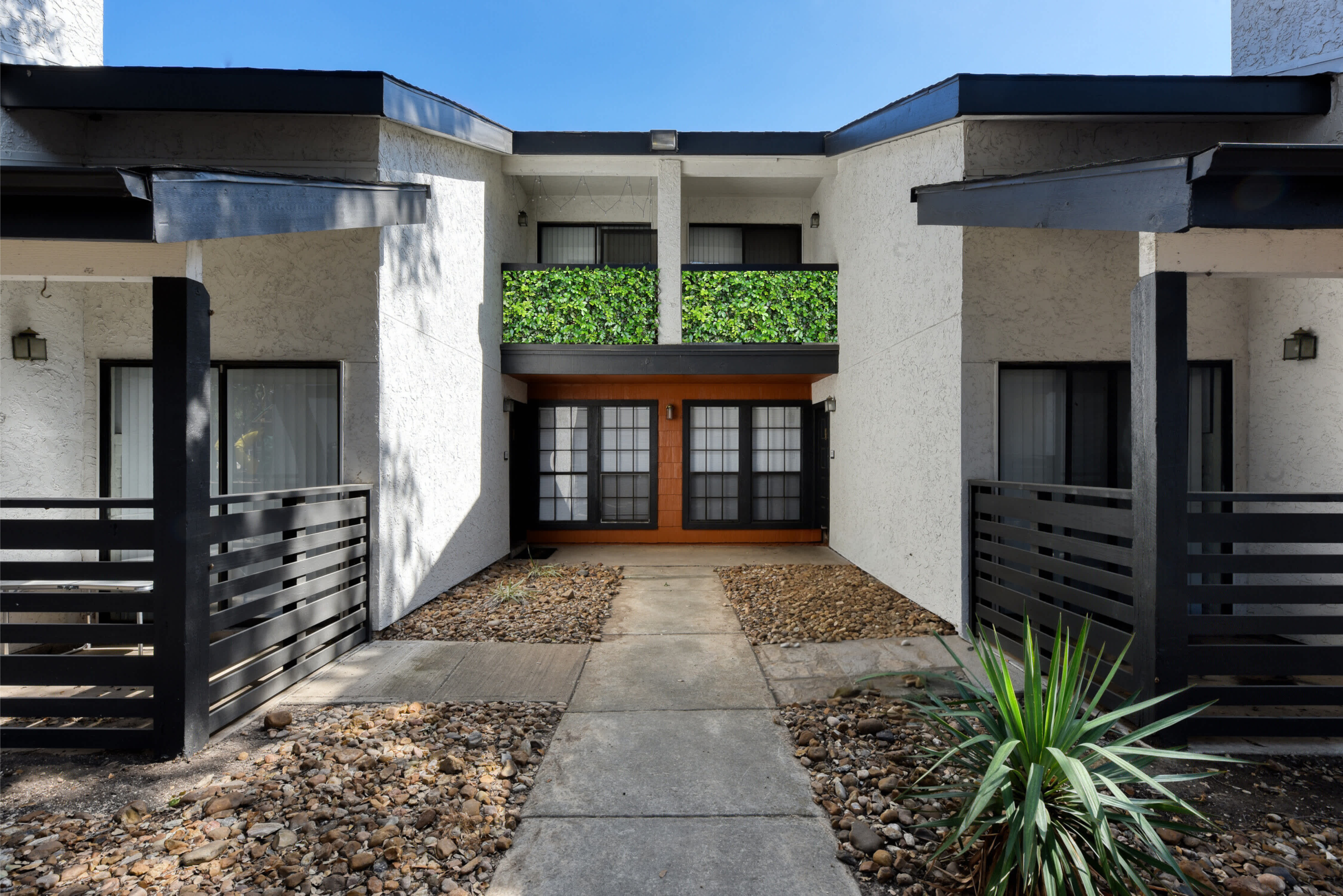 122 Biering Street – photo 5