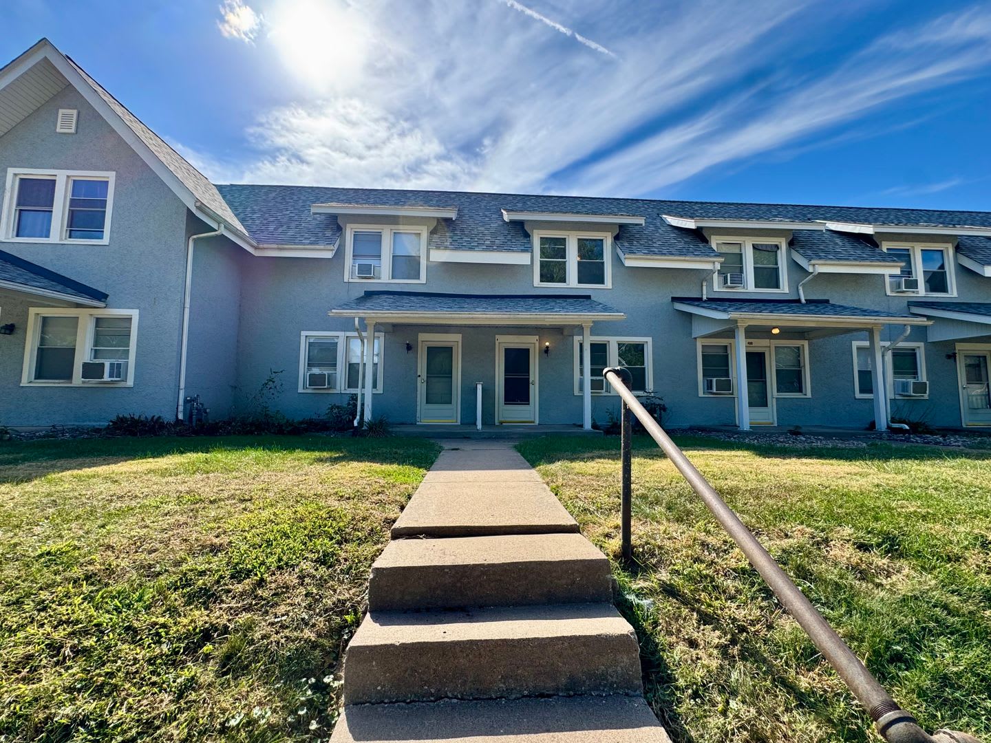 Updated 2BR Townhome Across from Stephens Park – photo 1