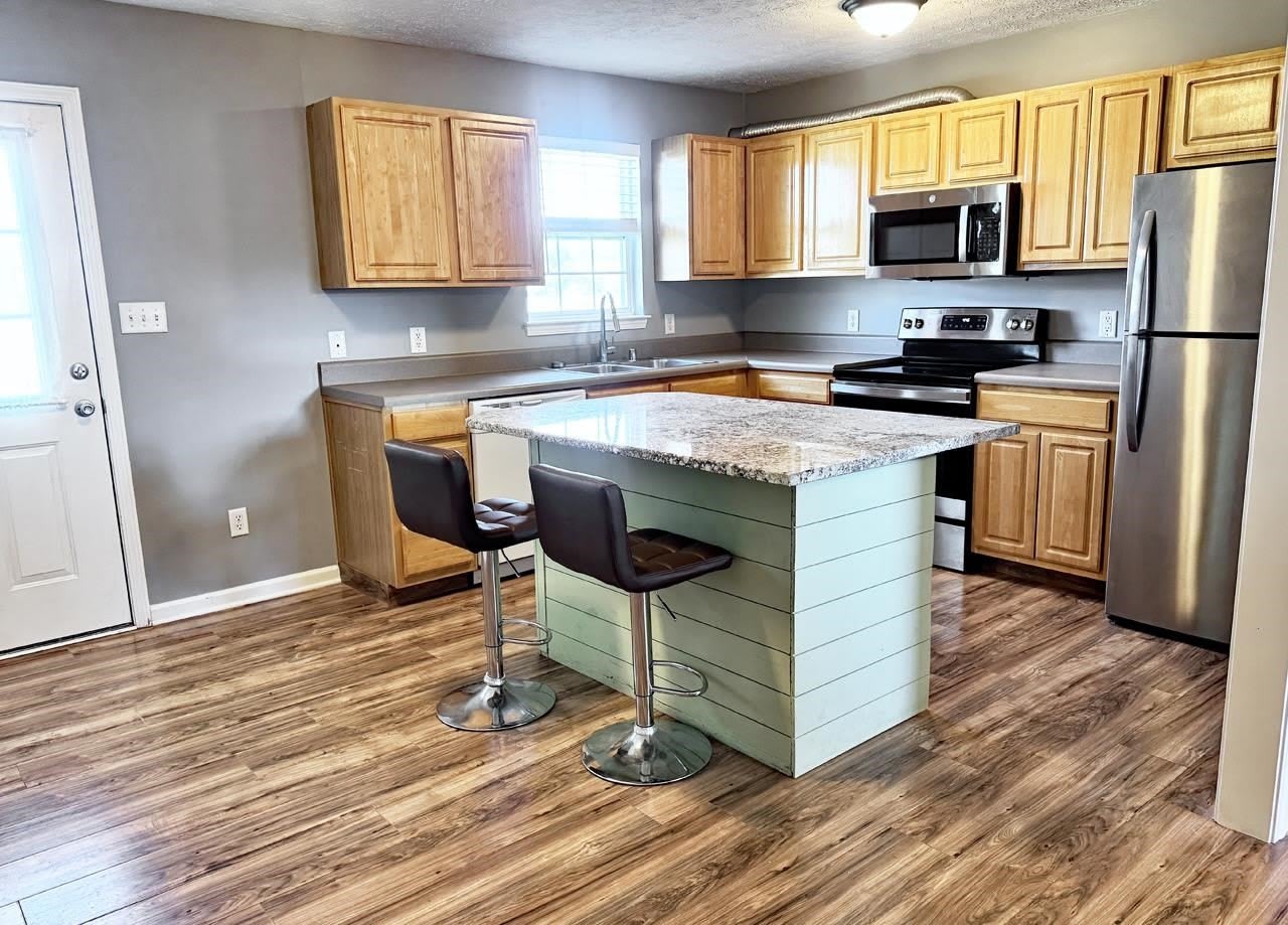377 Kenlee Circle – photo 3