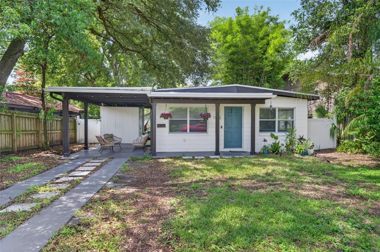 1822 CANTON Street – photo 2