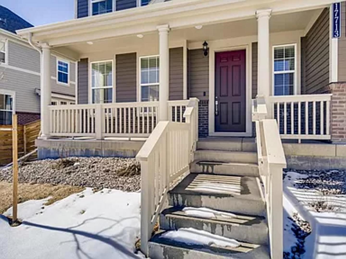 2B/2.5B Home with Deck and Yard – photo 2