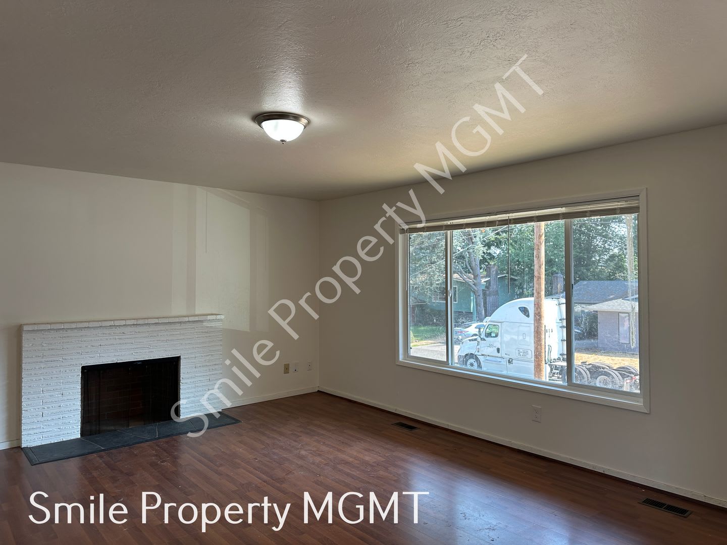 Remodeled Split – photo 3
