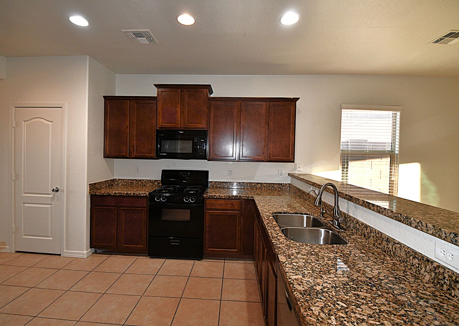 MOVE-IN-READY San Tan Heights Beauty – photo 5