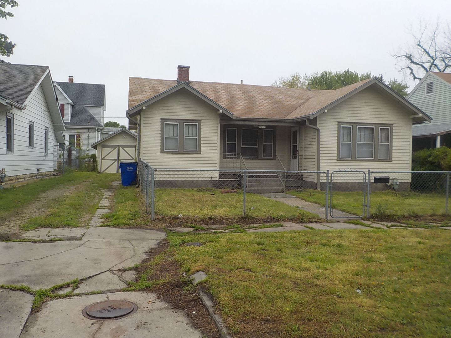 908 N Madison St – photo 1