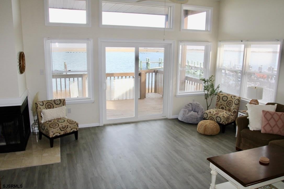 1101 E Shore Dr – photo 4