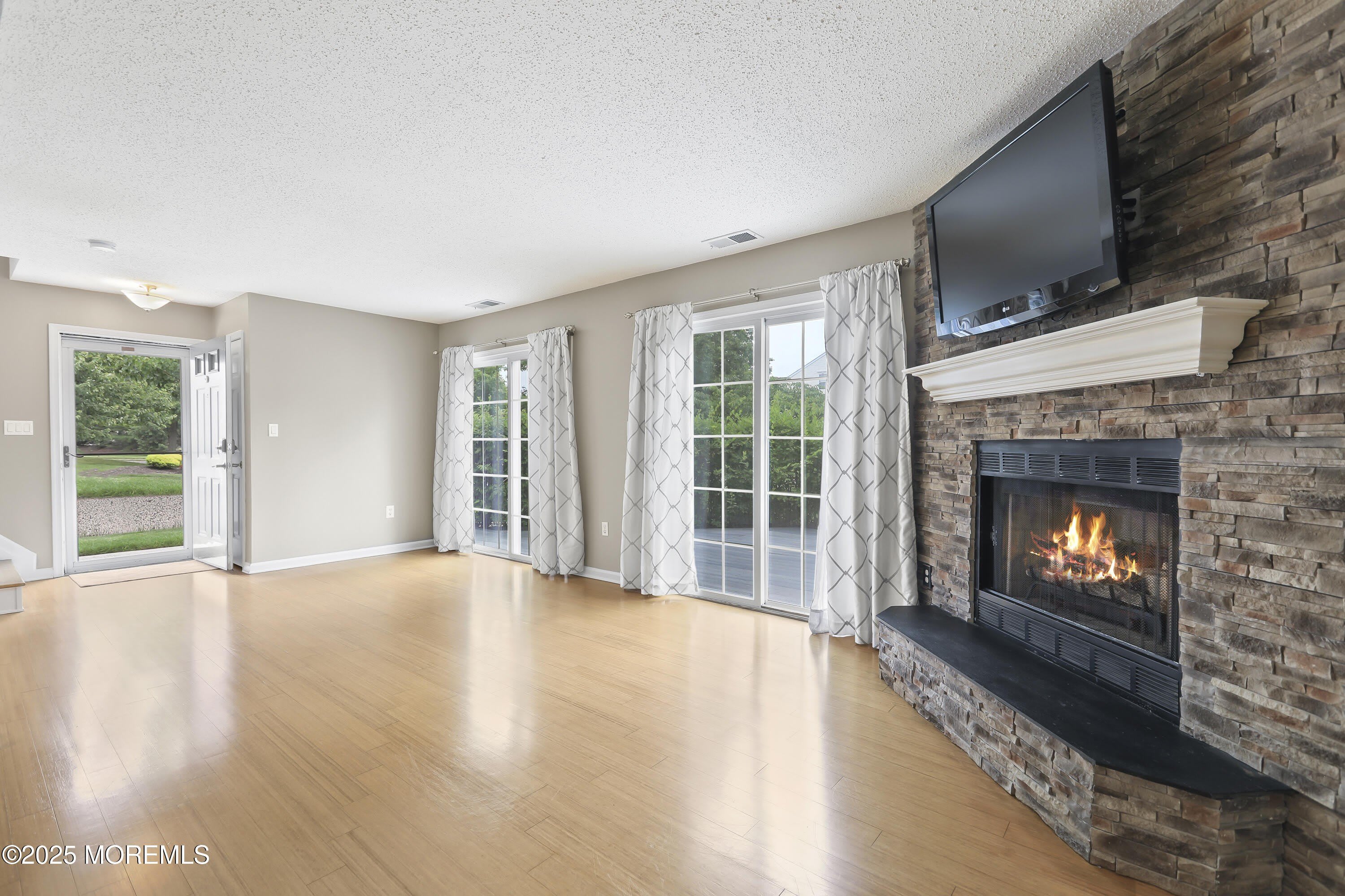 95 Madison Court – photo 2