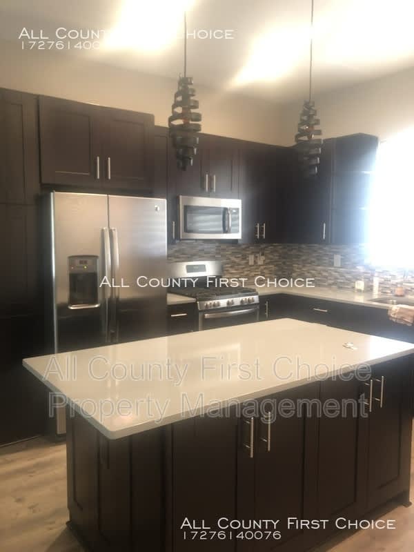 815 Arlington Ave N – photo 2
