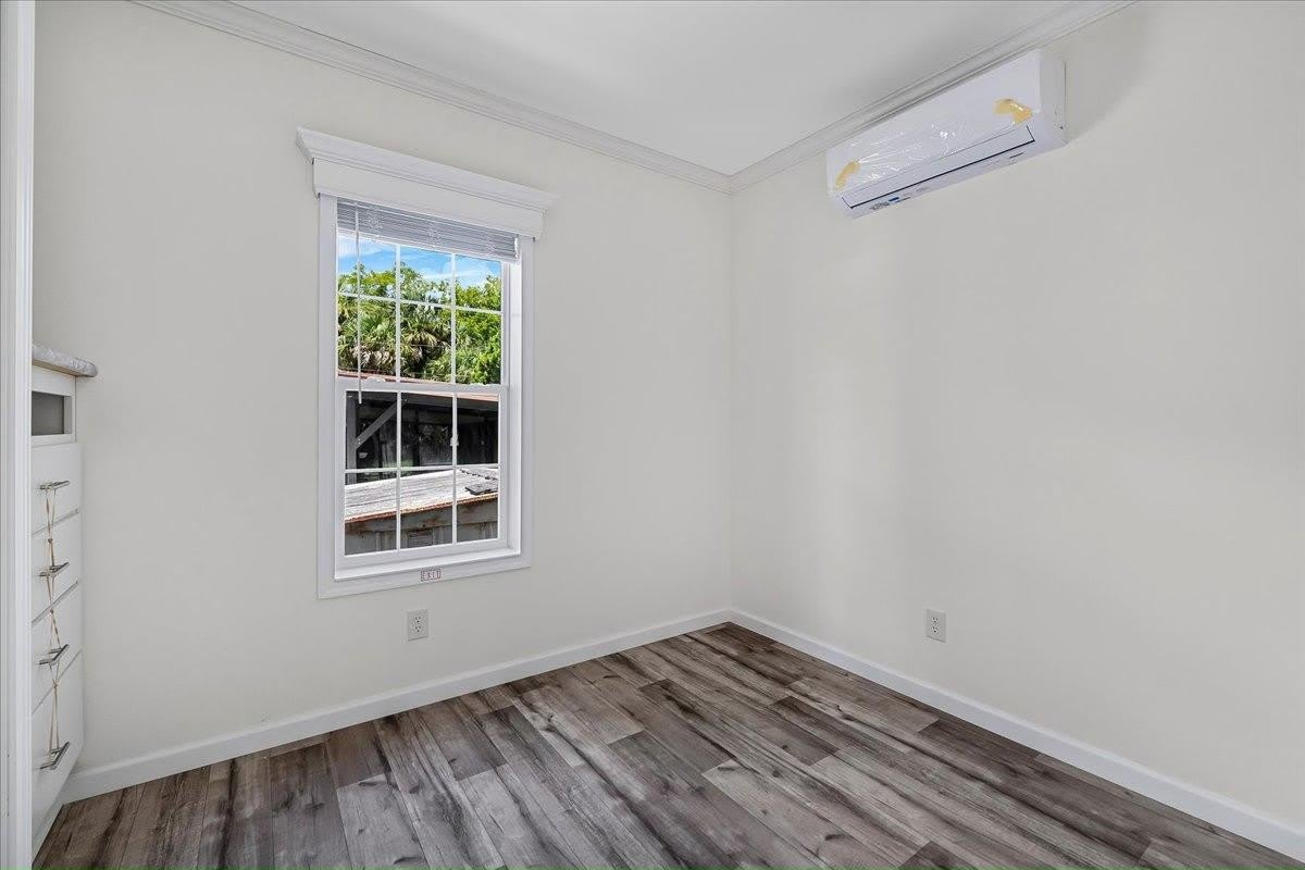11240 N Northwood Dr – photo 4