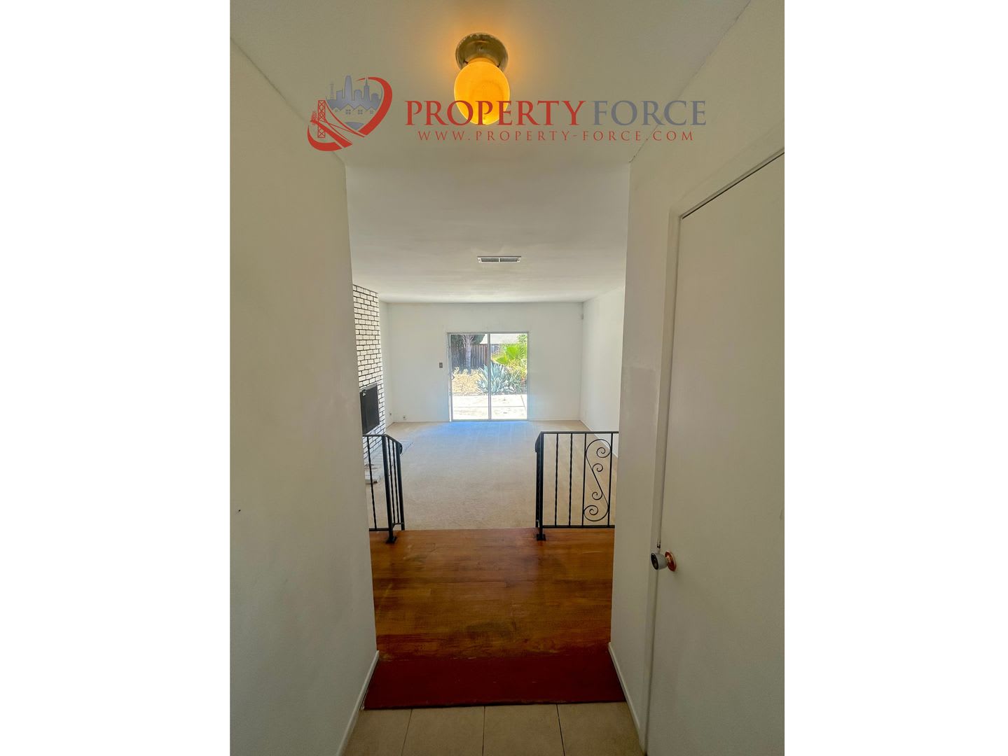 2085 Ashwood – photo 4