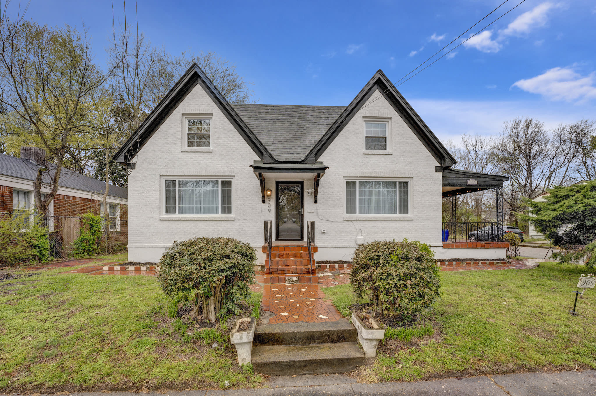 909 S Mclean Blvd – photo 1
