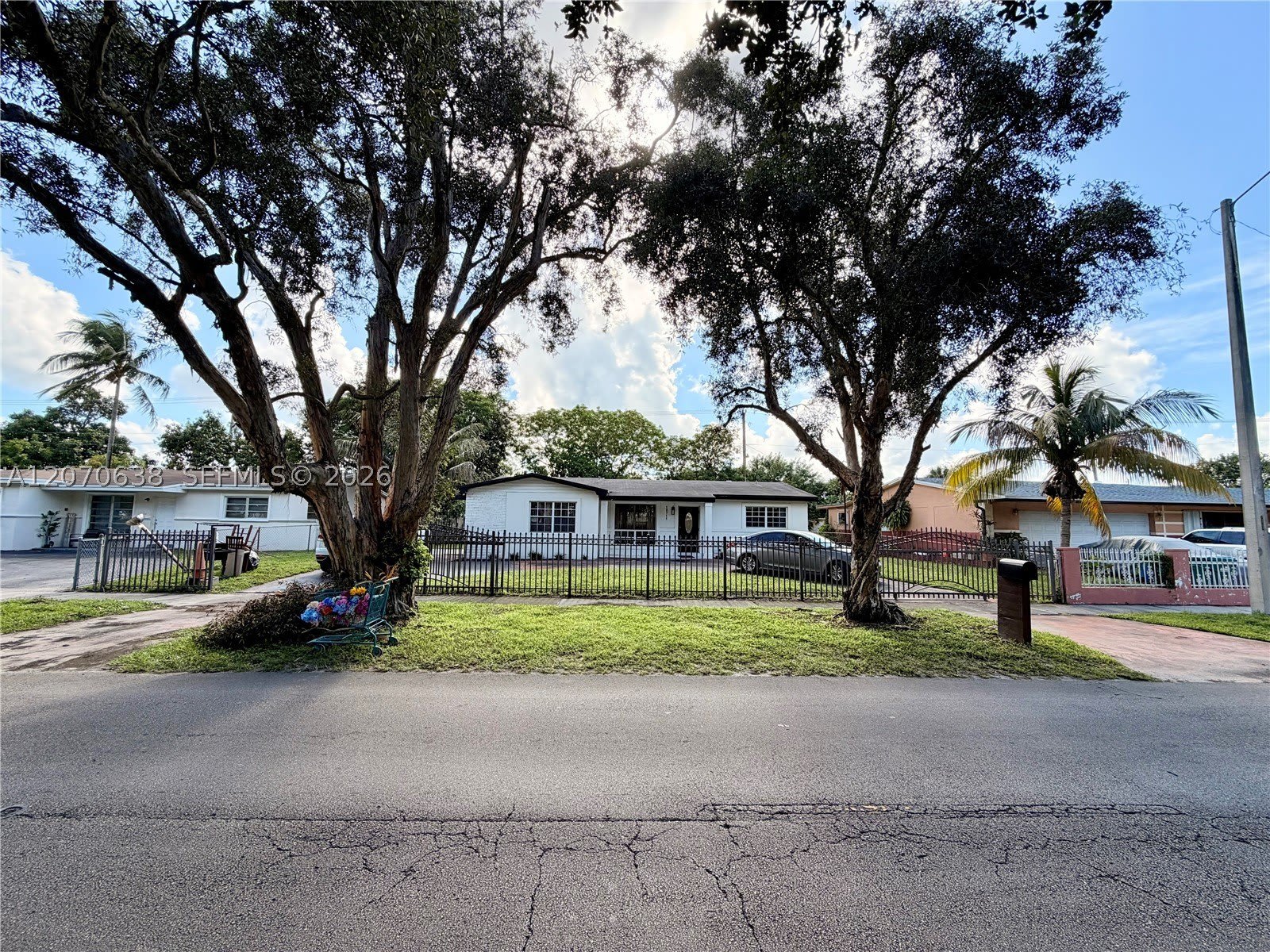 18711 NW 24th Ave – photo 1